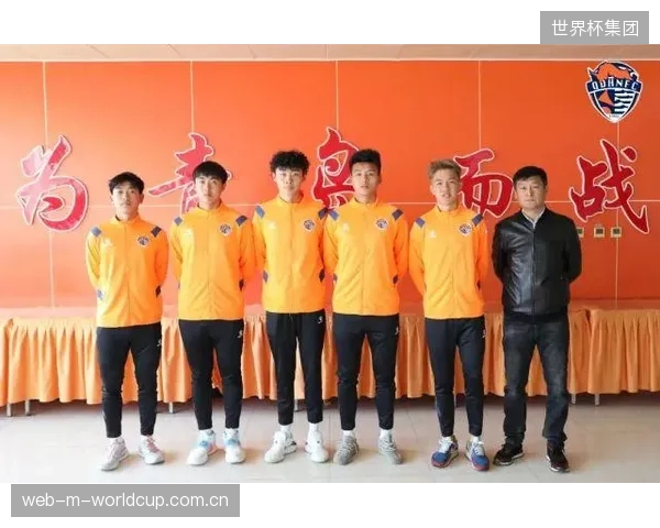 职业俱乐部的精英化青训,因未能与本地校园体育体系并轨,造成了大量教育资源的浪费 职业俱乐部的精英化青训,因未能与本地校园体育体系并轨,造成了大量教育资源的浪费